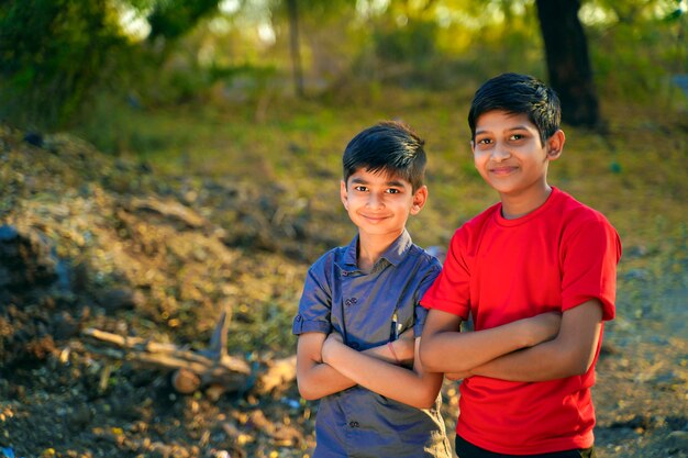 Jonge Indiase landelijke kinderen portret