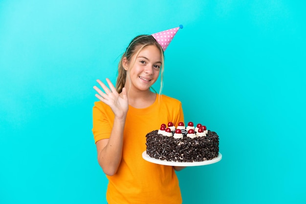 Jonge Indiase vrouw geïsoleerd op paarse achtergrond. Portret