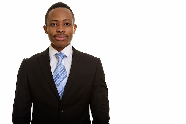 Jonge knappe Afrikaanse zakenman die op wit wordt geïsoleerd