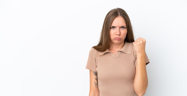 Jonge litouwse vrouw geïsoleerd op een witte achtergrond met ongelukkige expression