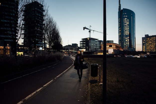 Foto jonge mooie vrouw