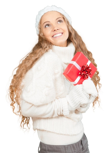 Jonge vrouw in winterkleren met heden - geïsoleerd