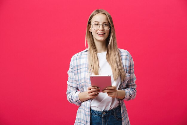 Jonge vrouw met uitdrukkingen