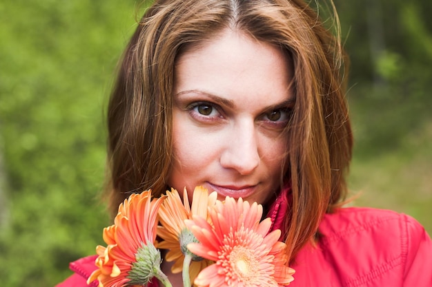 Jonge vrouw Sunny Day Portait