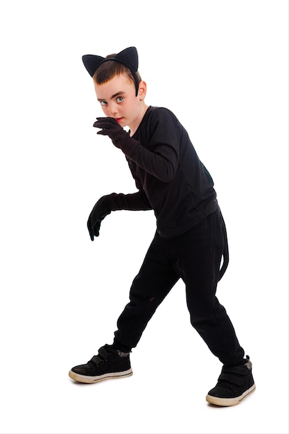 Foto jongen gekleed als een zwarte kat verschillende emoties geïsoleerd purim halloween