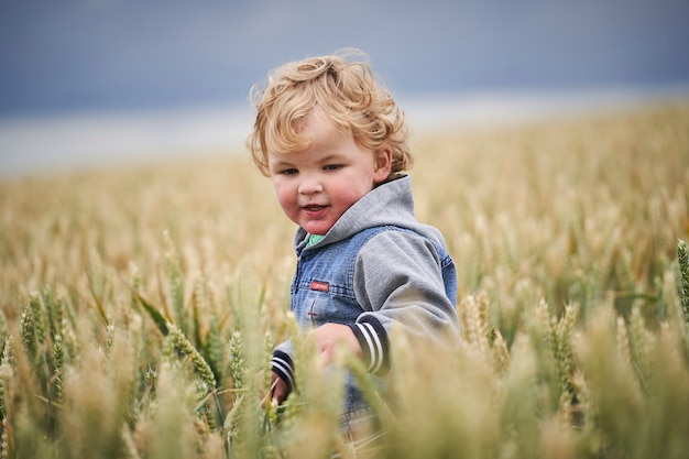 Jongen in wheet