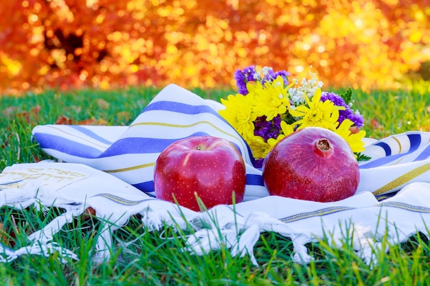 Joodse vakantie Rosj Hasjana Joods Nieuwjaar vakantieconcept Traditionele symbolen