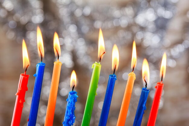 Foto joodse vakantie tallit verlichting hanukkah kaarsen viering