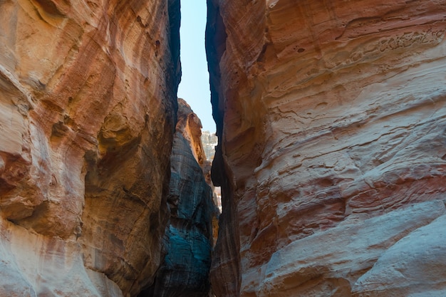 Jordan beroemde canyon road in petra