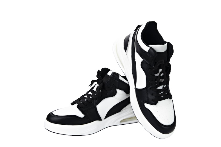 Photo jordana sports shoes black and white isolate
