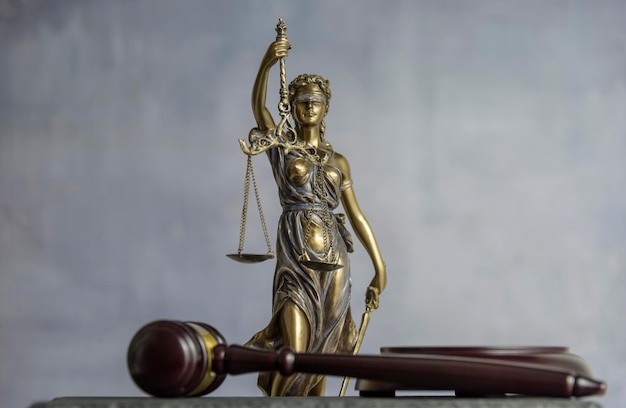 Legge del martelletto del giudice e concetto di giustizia