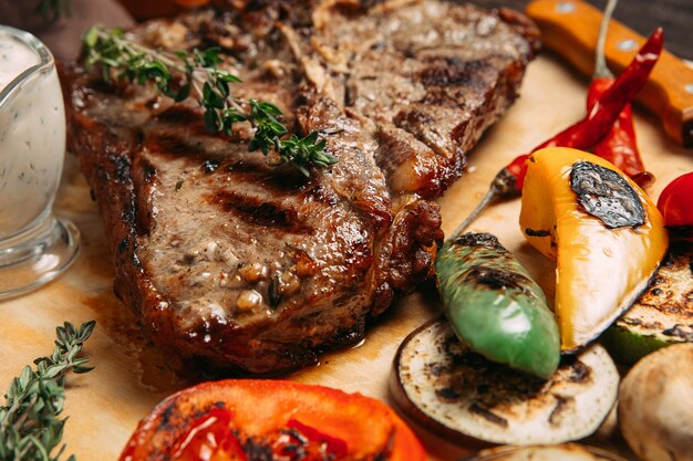 Juicy beef steak with grilled vegetables