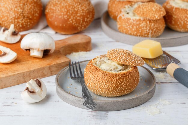 Julienne in sesame buns