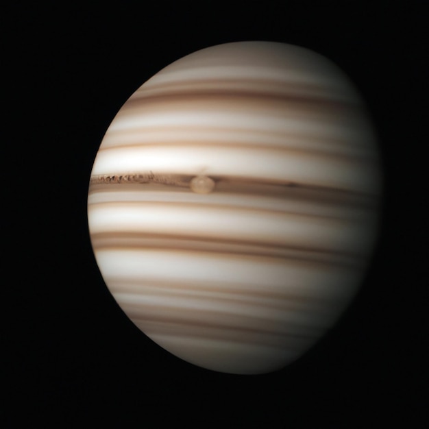 Jupiter is de grootste planeet in het zonnestelsel en de vijfde planeet die het verst verwijderd is van de zon Samen met Saturnus is Jupiter geclassificeerd als een gasreus De Grote Rode Vlek is een gigantische storm Kosmologie en fysica