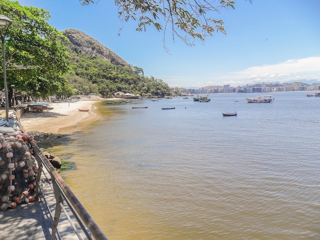 Jurujuba-strand in Niteroi, Rio de Janeiro, Brazilië.