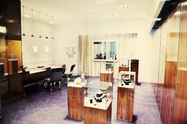 juwelier winkel binnenshuis - klein bedrijf