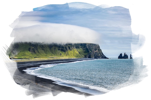 Kaap aan de zuidkust IJsland Zwart lavastrand met hoge rots Frame