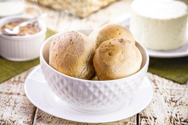 Kaasbrood een delicatesse die zeer gewaardeerd wordt in Brazilië, genaamd quotPao de queijoquot of traditioneel Braziliaans krokant kaaskoekje