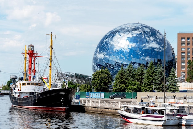 Kaliningrad Rusland 5 juni 2021 Museumexpositie van het schip