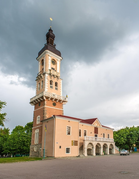 Photo kamianetspodilskyi town hall ukraine