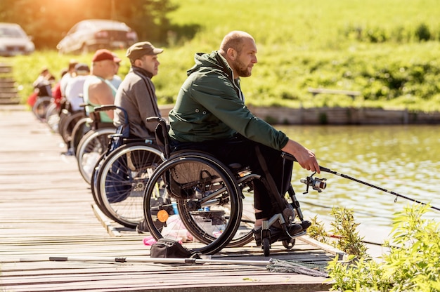 Kampioenschap in sportvissen onder mensen met een handicap.