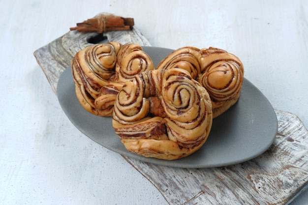 kanelbullar-Zweedse kaneel- en kardemombroodjes,