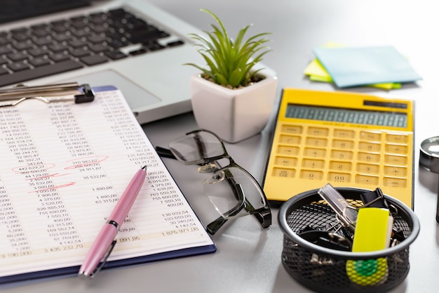 Kantooraccessoires voor zakelijk beheer