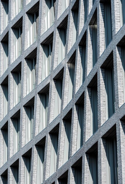 Kantoorgebouw met abstracte architectuur close-up