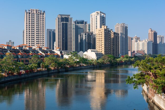 Photo kaohsiung taiwan cityscape on love river