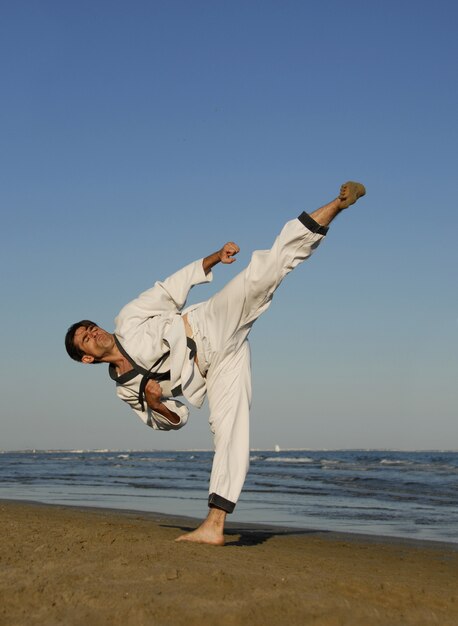 Karate op het strand