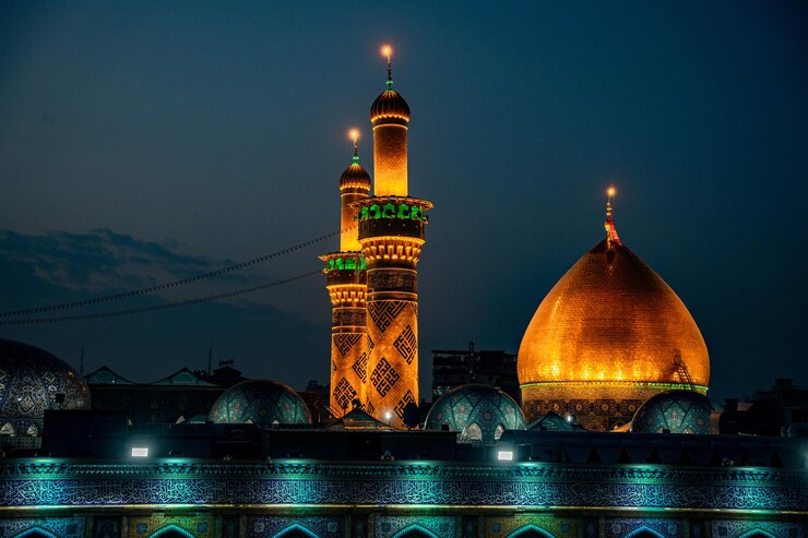 Photo karbala hazrat abbas iraq arbaeen beynolharamayn moharram ashoora tasooa moon night zarih haram