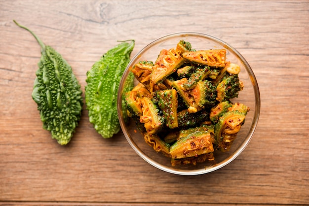 Karela Achar of bittere pompoen augurk, populair Indiaas recept