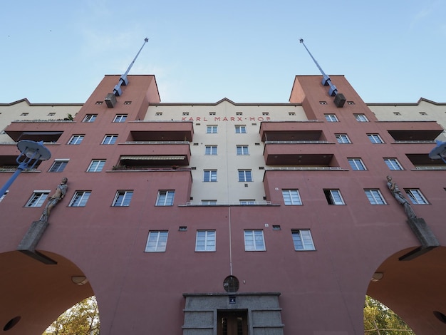 Photo karlmarxhof building in vienna