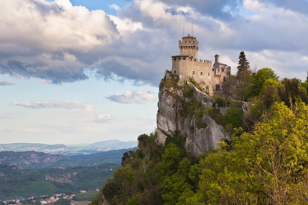 Kasteel in San Marino La Cesta of Fratta Seconda Torre