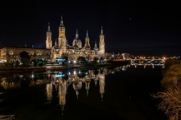 Kathedraal Basiliek van Onze-Lieve-Vrouw van El Pilar