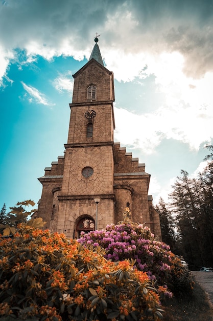 Katholieke oude kerk in Pools dorp