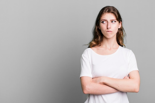 Kaukasische mooie blonde vrouw