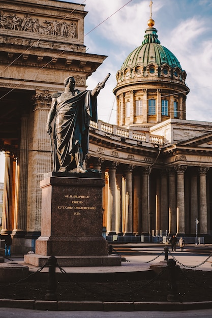 Kazan Kathedraal in St. Petersburg, mooi ochtendlicht, geen mensen