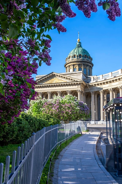 Kazan Kazansky kathedraal in het voorjaar van Sint-Petersburg Rusland