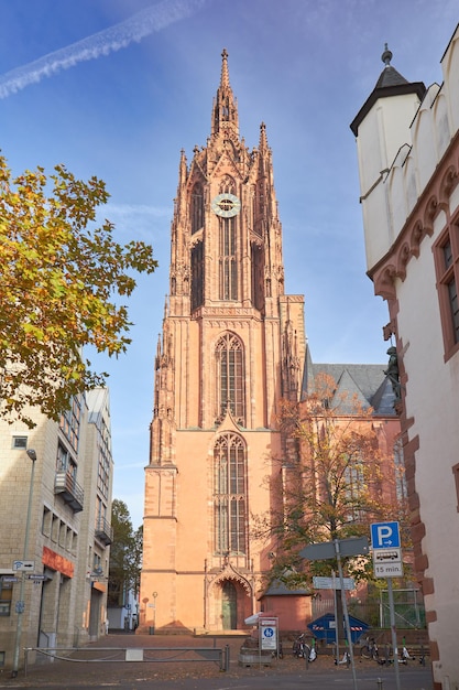 Keizerkathedraal of Kaiserdom in Frankfurt Duitsland