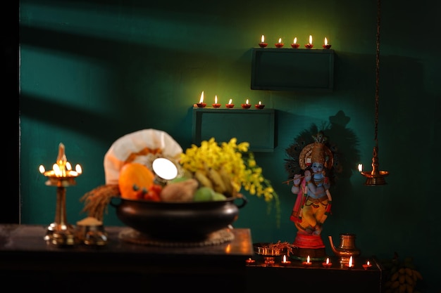 Foto rituali del festival del kerala del festival di vishu vishukkani o vista di vishu