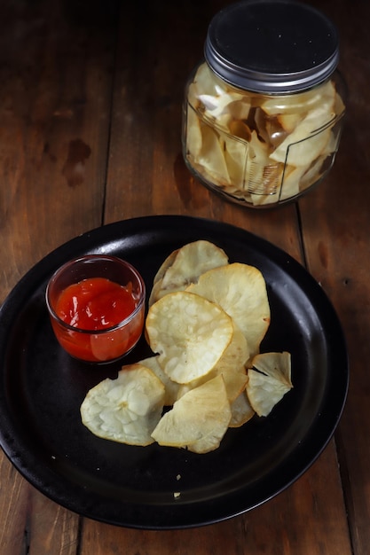 Keripik of criping singkong Cassave chips of tapioca chips is een traditionele snack uit Java