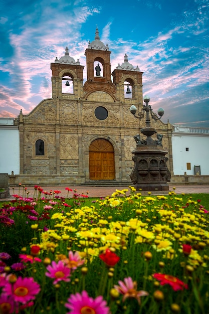 kerk de kathedraal historisch centrum van de stad riobamba ecuador