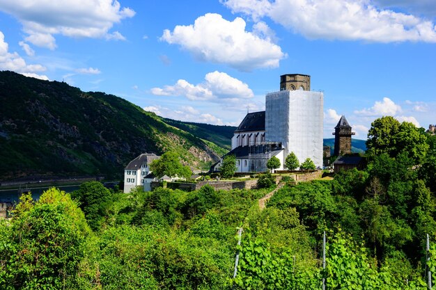 Kerk in Oberwesel am Rhein Kleine stad aan de Boven-Middelrijn Mittelrhein Rijnland-Palts Rijnland-Palts Duitsland