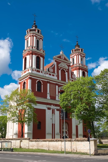 Kerk van St. Philip en St. Jacob in Vilnius in het voorjaar van Litouwen