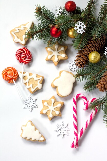 Kerst achtergrond peperkoek snoep kerstboom en decoraties
