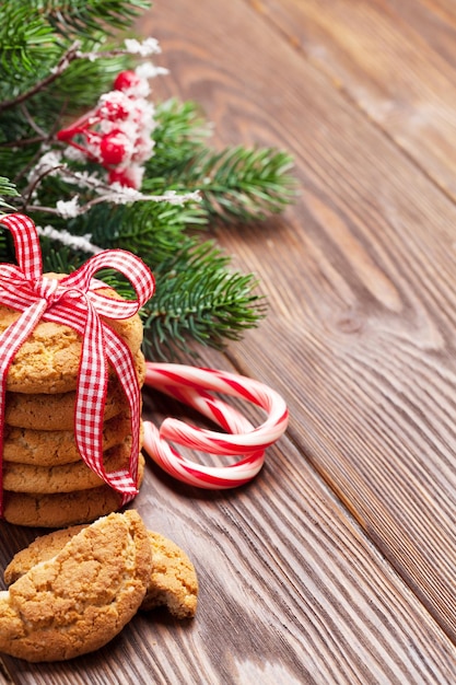 Kerst peperkoek koekjes snoep riet en boom