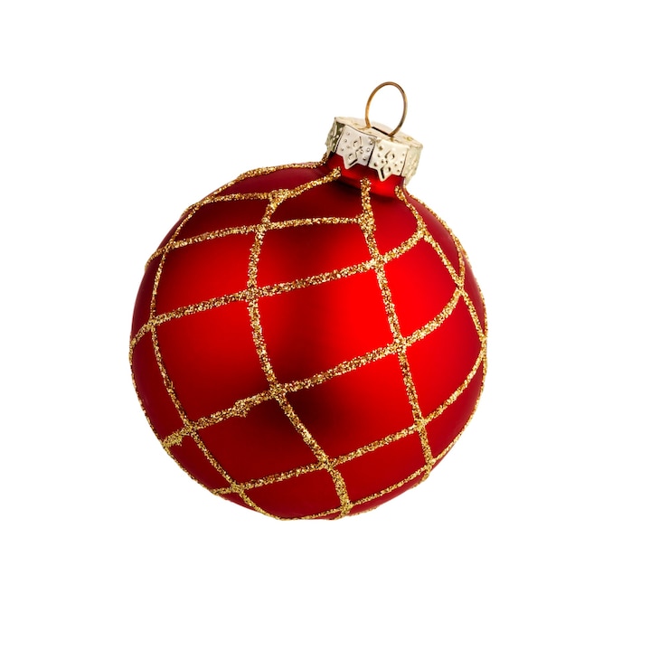 Foto kerstbal op wit, decoratie voor de kersttijd. kerstspeelgoed voor decoratie van een dennenboom.