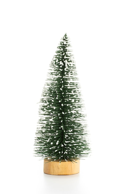 Kerstboom geïsoleerd op een witte.