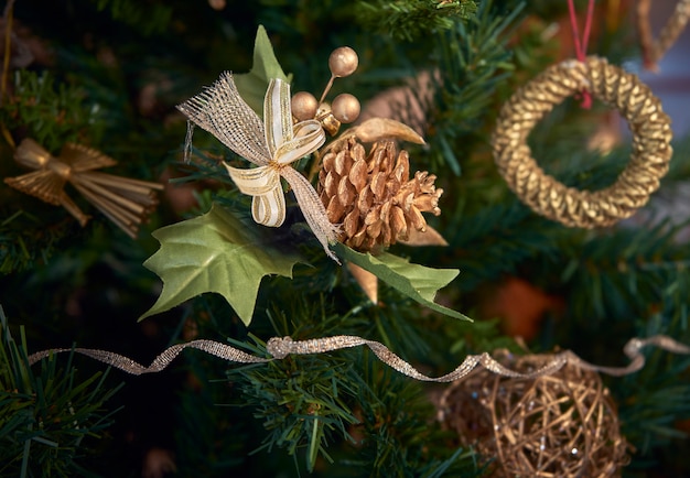 Kerstboom met ornamenten